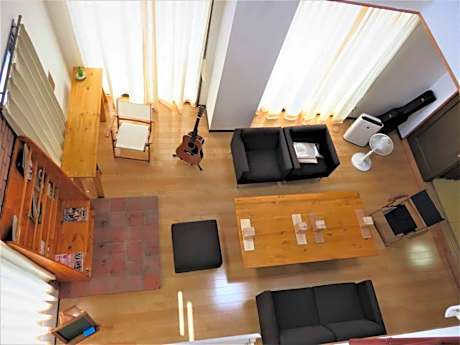 Monzen House