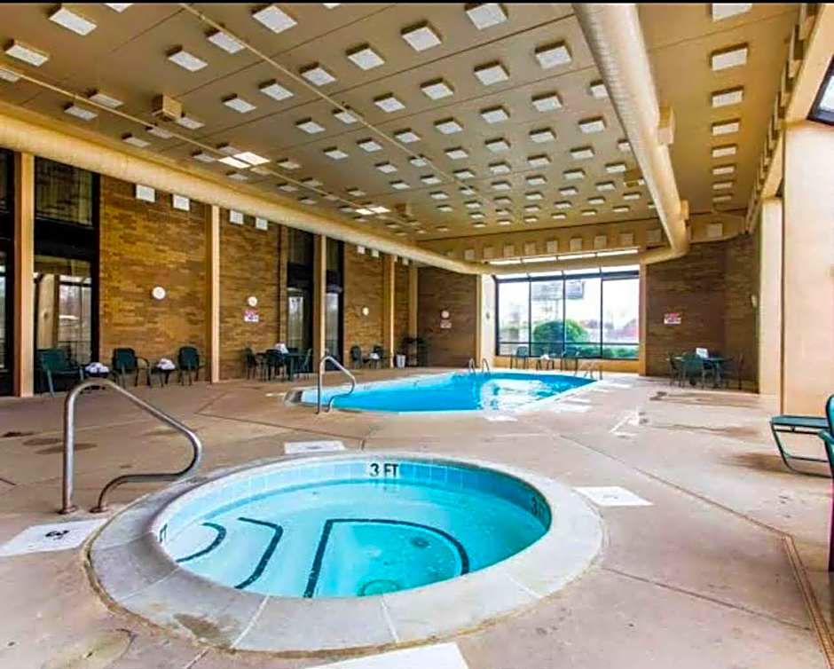 AmericInn by Wyndham Memphis East