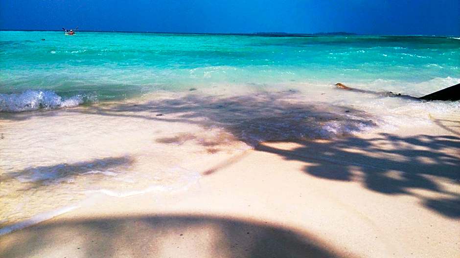 Aquzz Hotel & Spa Maafushi Maldives