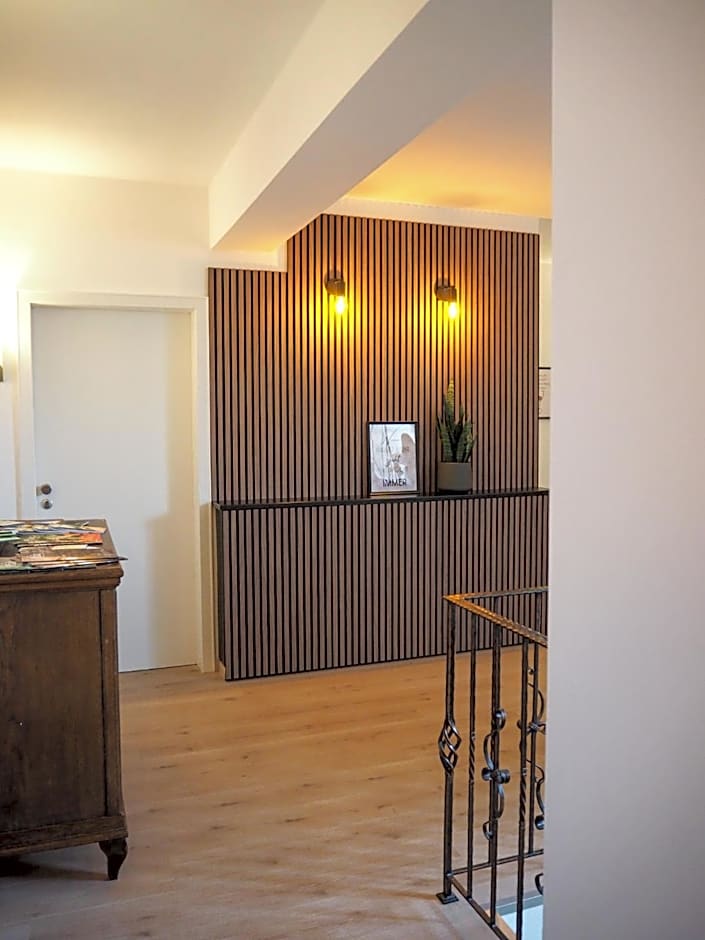 Weinstraße No 8 "Einfach-Gut-Übernachten"