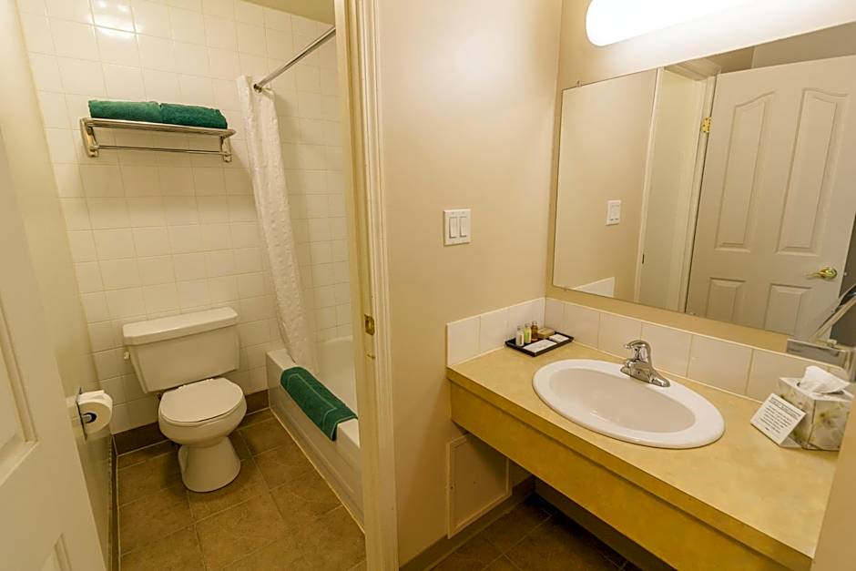 Best Maple Inn - Drayton Valley