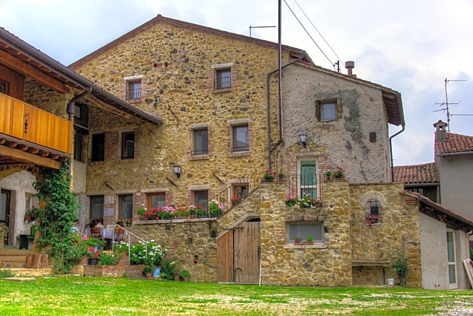 Agriturismo "Antico Borgo"
