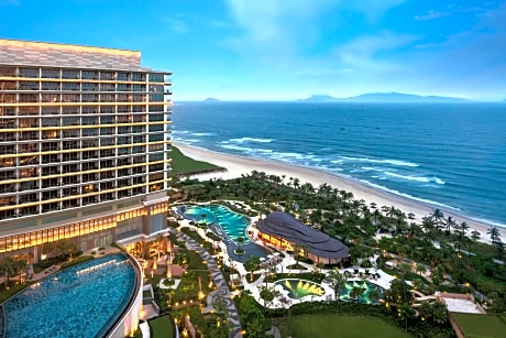 New World Hoiana Beach Resort