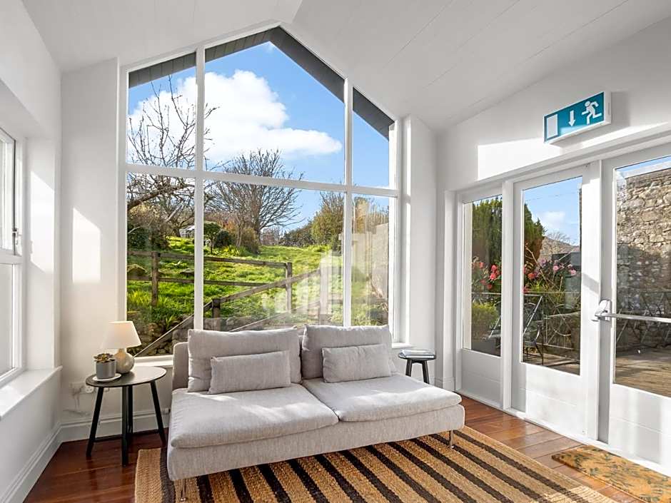 Eldon's Bed & Breakfast