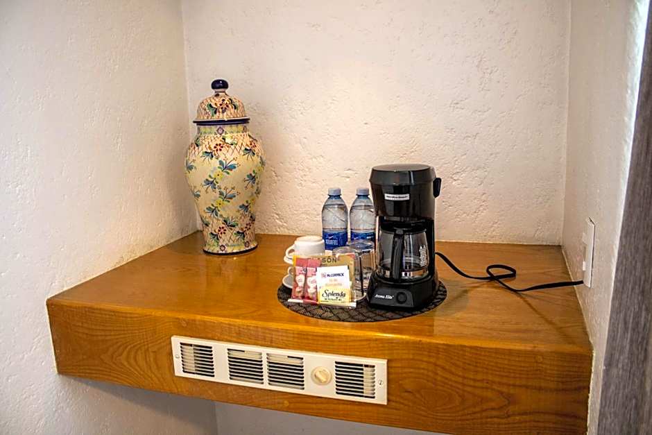 Cantalagua Inn