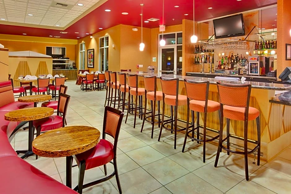 Holiday Inn Hotel & Suites Bakersfield, an IHG Hotel
