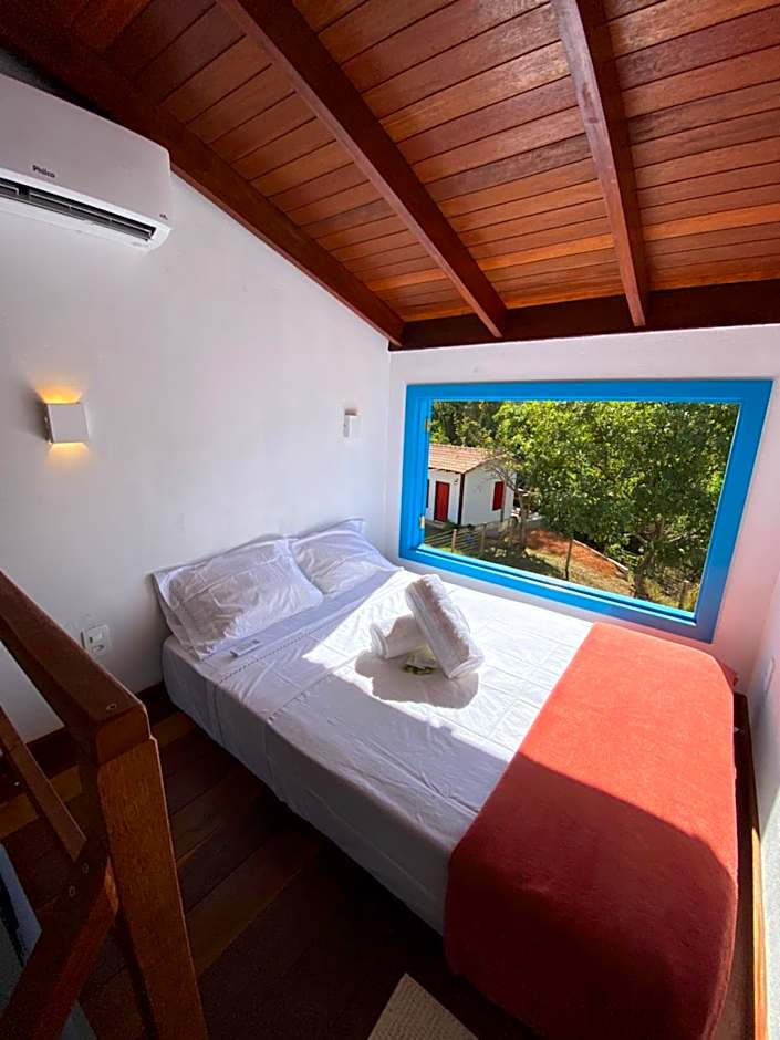 Espaço Tropicália