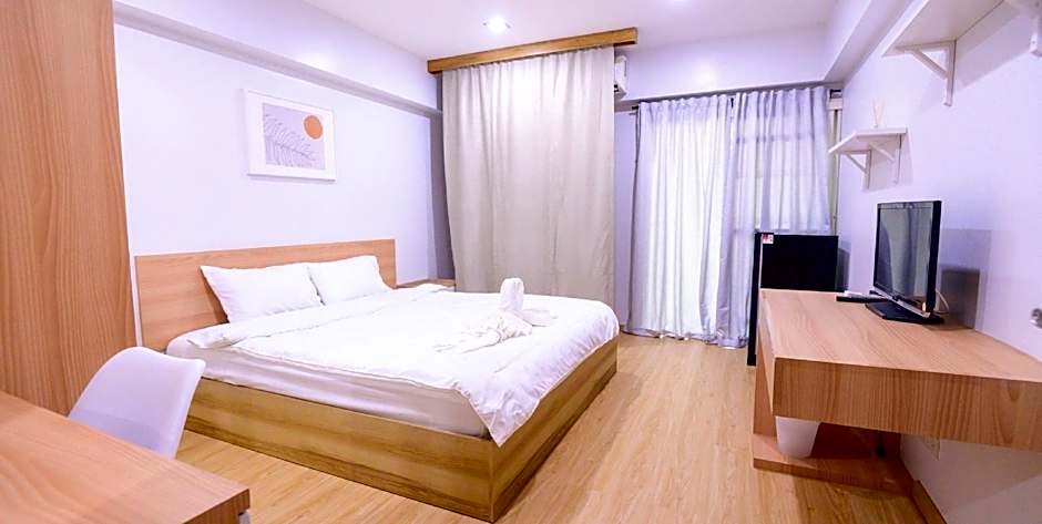 Creston Grand Hotel Suphan Buri