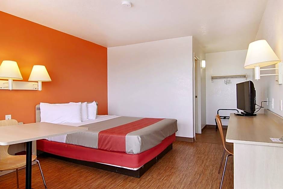Motel 6-Fort Stockton, TX