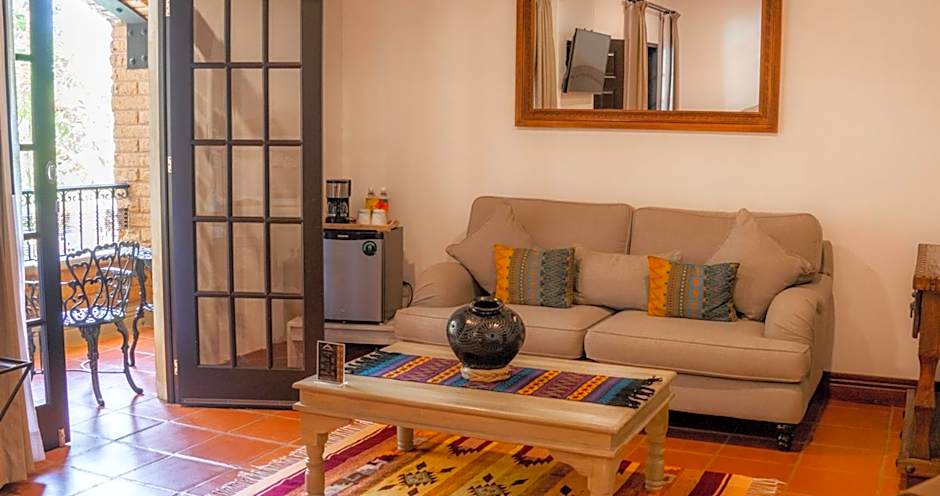 Casa de Adobe Gallery & Luxury Boutique