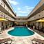 Hotel Bo, a Days Inn by Wyndham Chattanooga Downtown