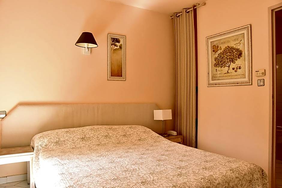 Hotel Les Mazets Des Roches