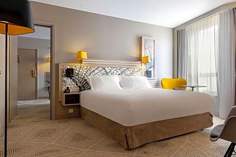 King Room - Mobility Accessible