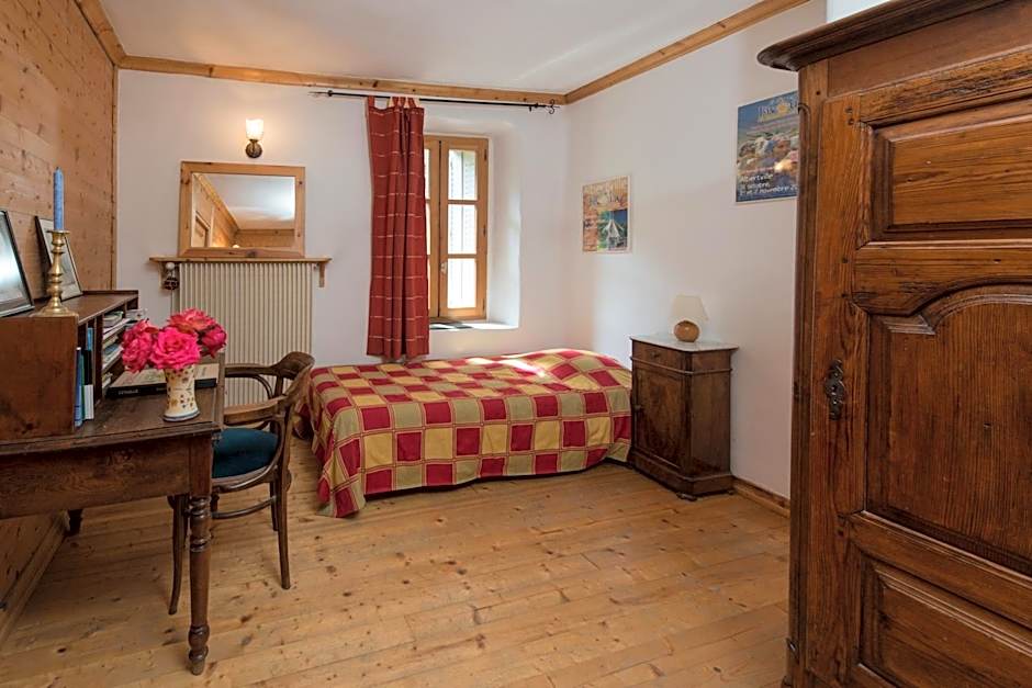 Au Cheval Blanc - appartements et chambres d'hôtes