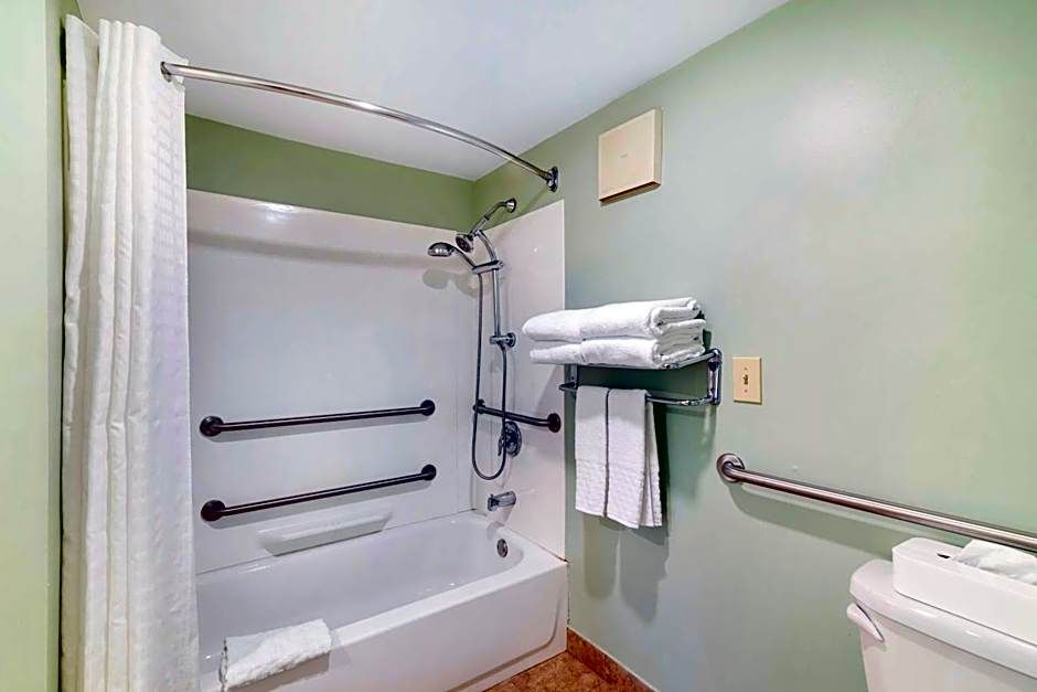 Best Western Inn & Suites Rutland/Killington