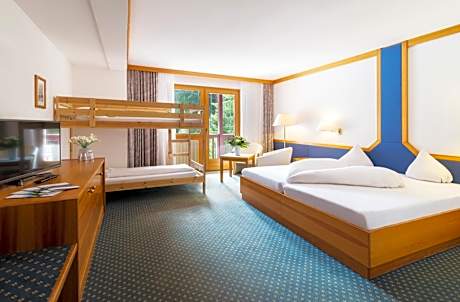 Standard Family Room