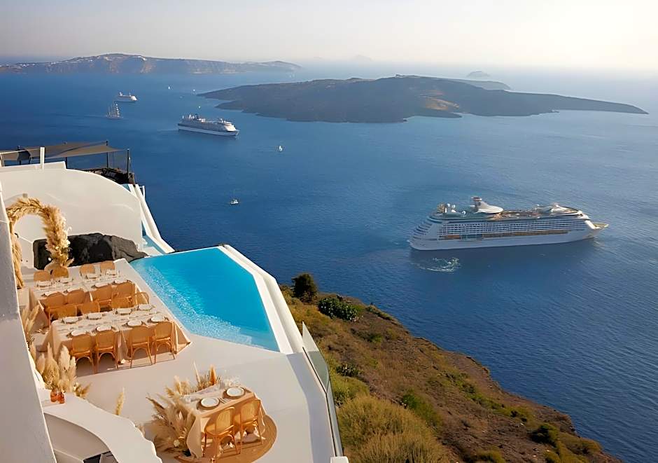 Infinity Suites & Dana Villas