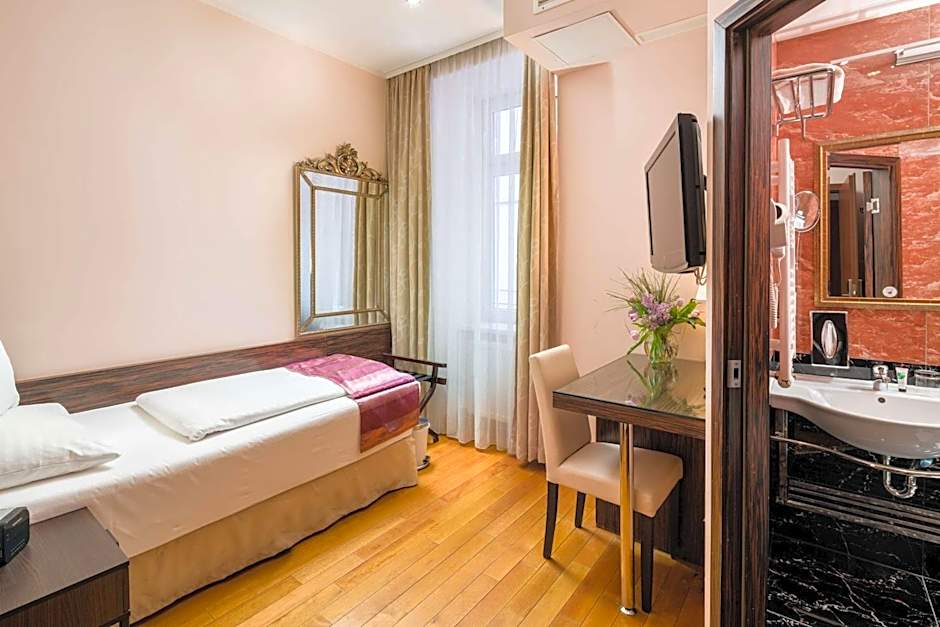 Best Western Plus Hotel Arcadia