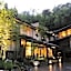 Yuraku Kinosaki Spa and Gardens Ryokan