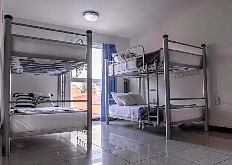 Bed in 4-Bed Mixed Dormitory Room