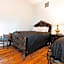 Oak Park Inn