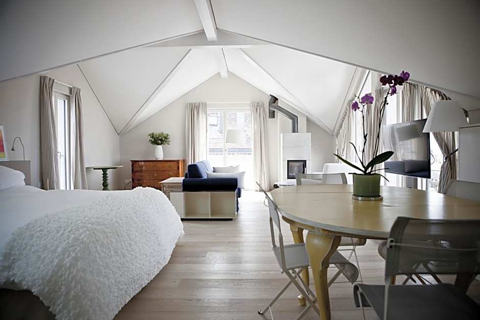 Le Coq Chantant Studios d'Hôtes & Boutique Hôtel St-Livres