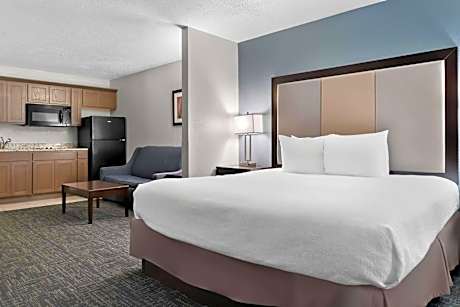King Room with Sofa Bed and Kitchenette - Non-Smoking