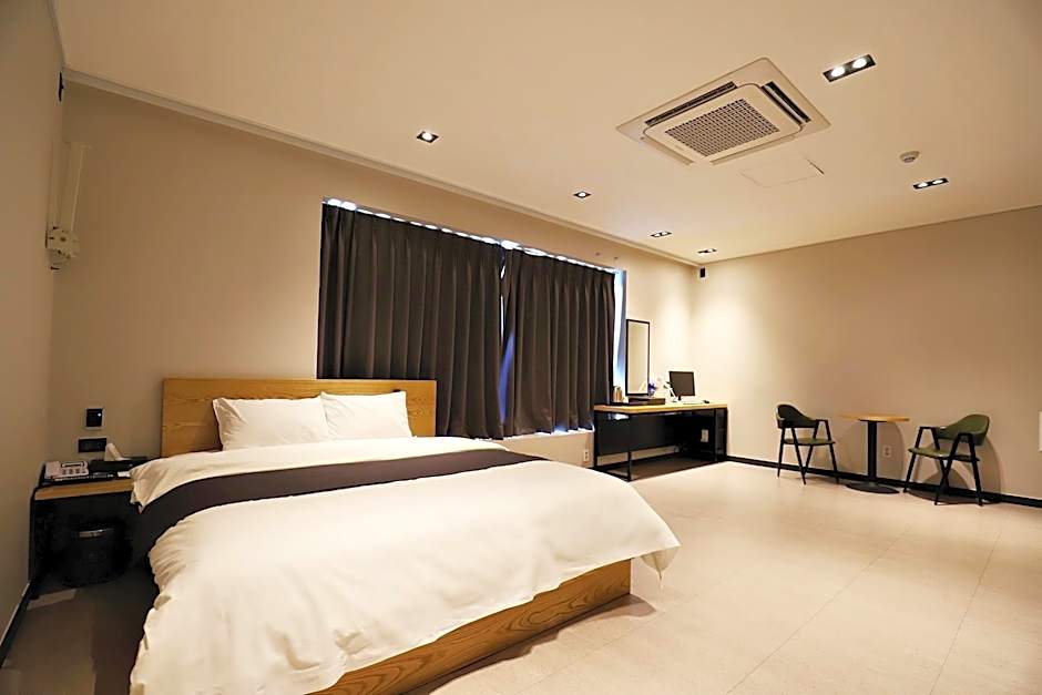 Dongducheon Hotel The Gray