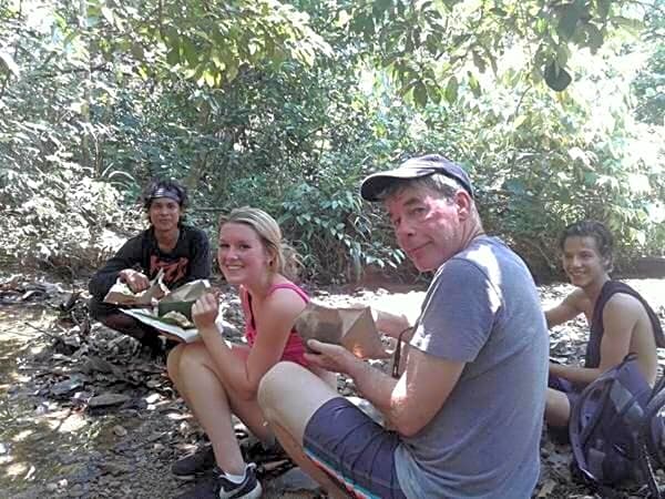 ORANGUTANTREKSUMATRA & LOVELY JUNGLE LODGE only book IF you are treking with us