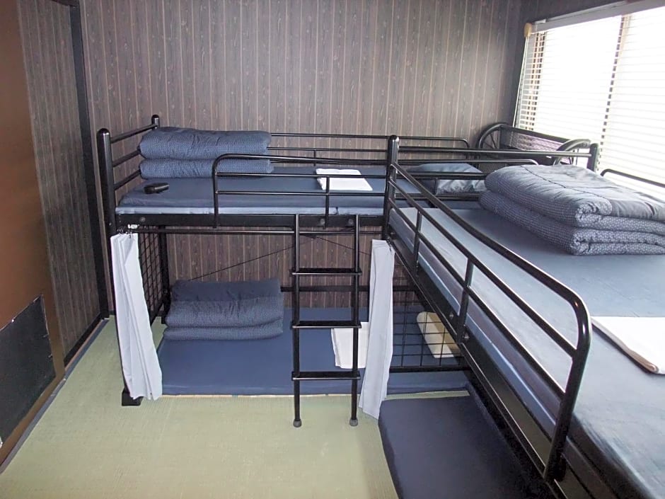 International Guesthouse Azure Narita