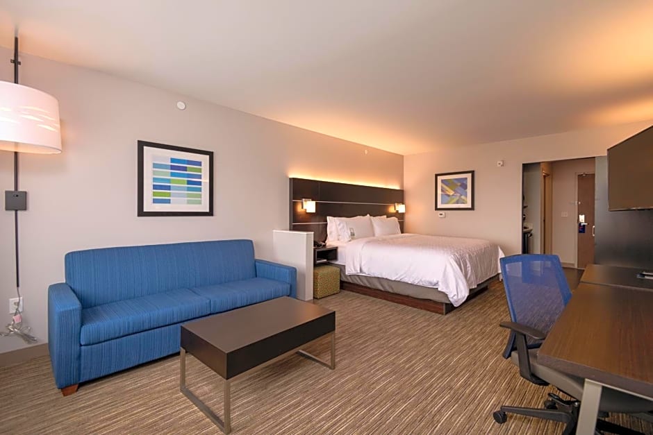 Holiday Inn Express and Suites Tulsa Downtown - Arts District