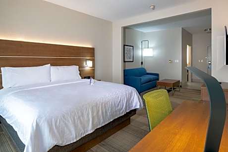 1 King Bed Standard