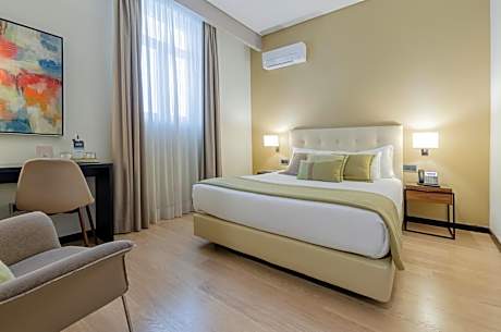 Double or Twin Room with Internal View