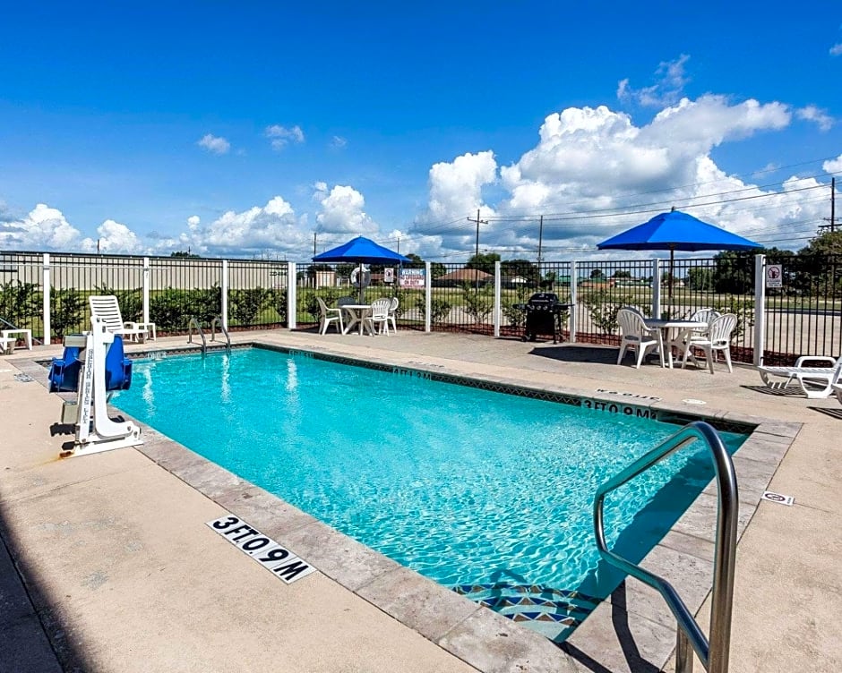 Quality Inn & Suites Houma
