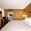 First Inn By OYO Quinter Hwy 70