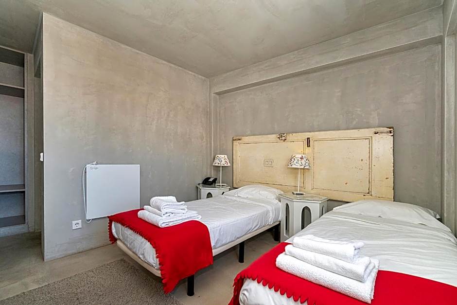 N1 Hostel Apartments and Suites