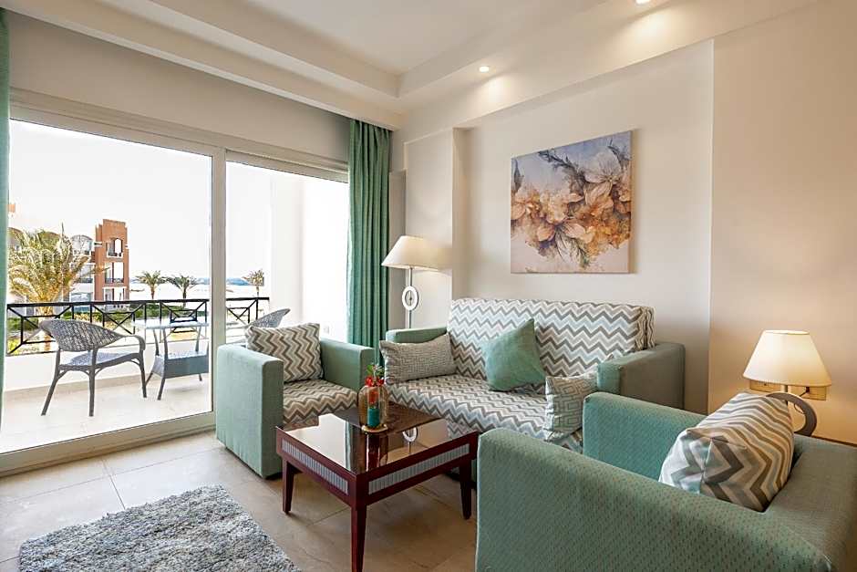 Oyster Bay Beach Suites