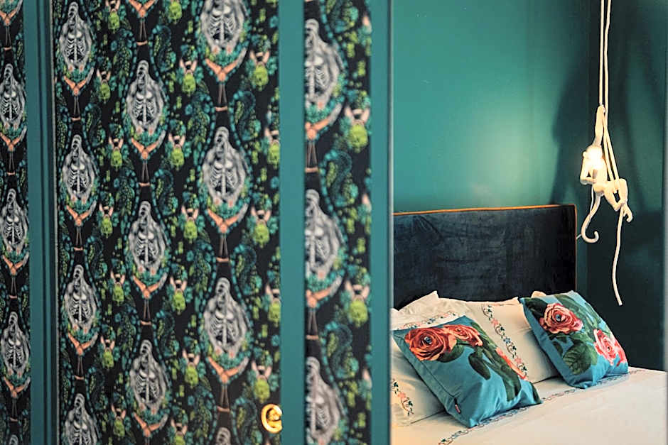 Aron Only Suites Bed and Breakfast