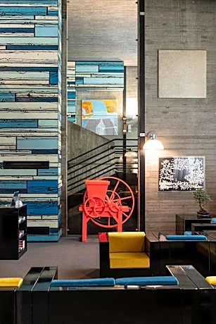 Duparc Contemporary Suites