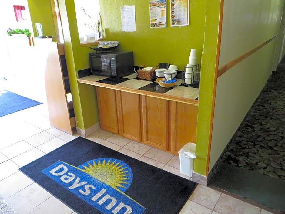 Days Inn by Wyndham Custer