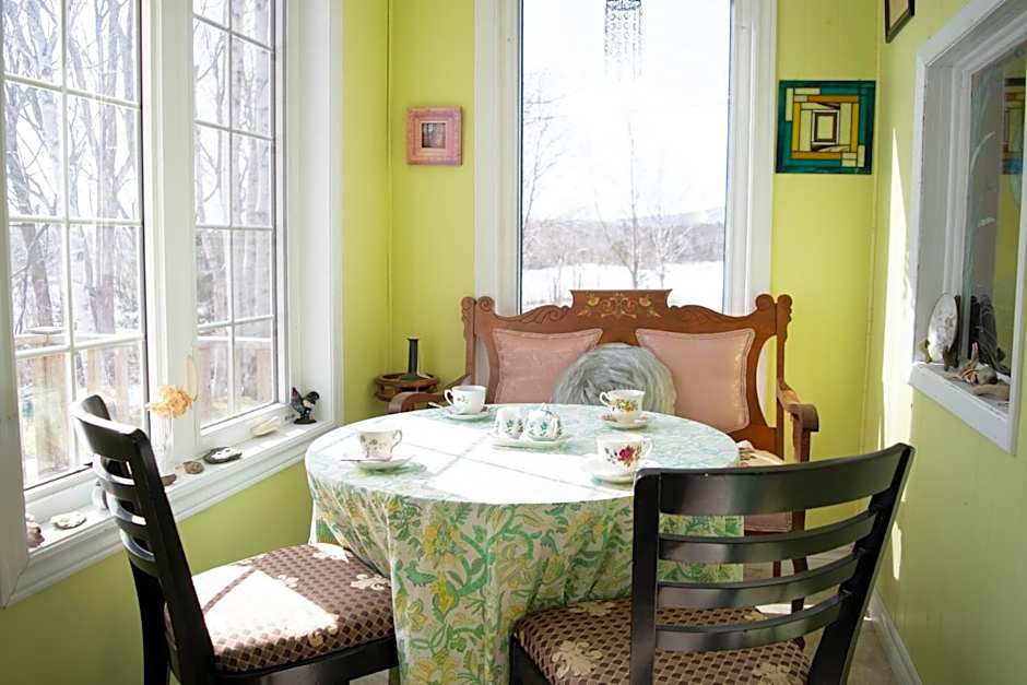 Rumi Guest House on the Cabot Trail