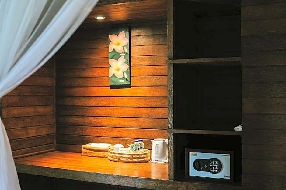 Dini D'Nusa Lembongan