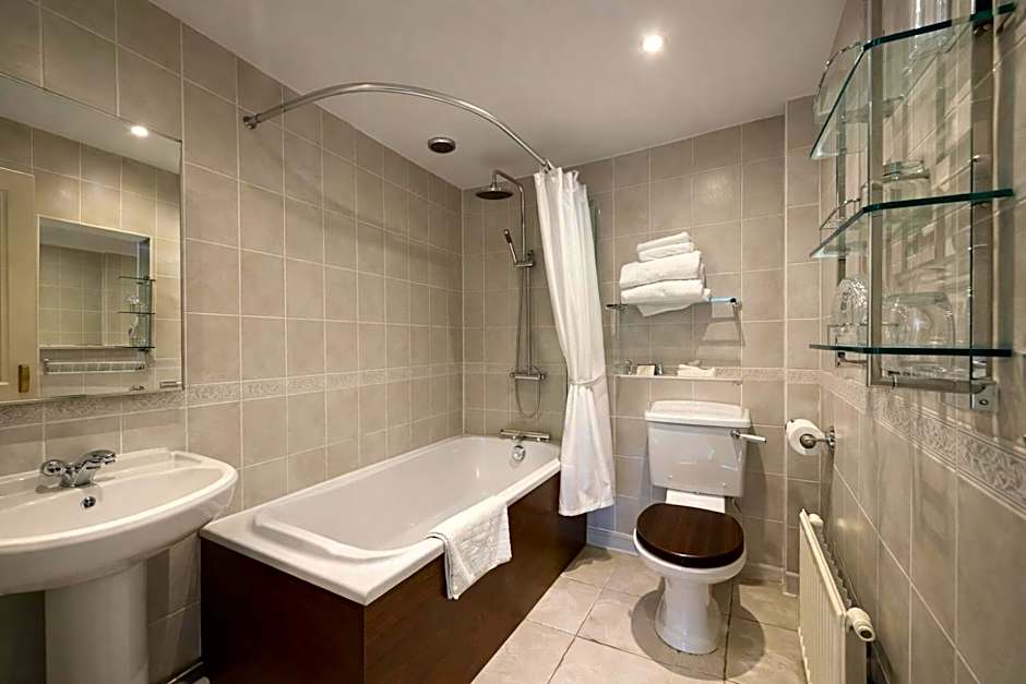 Tre-Ysgawen Hall & Spa