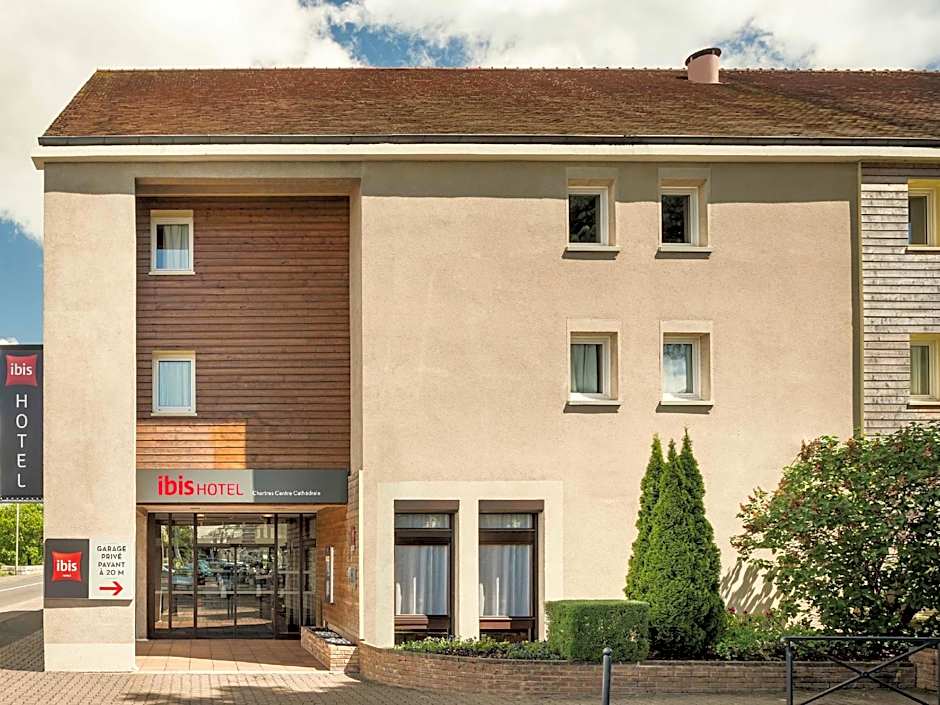 B&B HOTEL Chartres Centre Cathedrale 3 etoiles