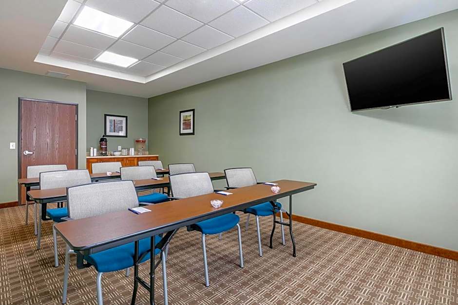 Comfort Inn & Suites Marion I-57