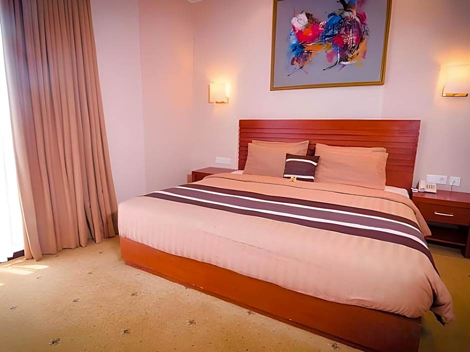 Bali Paradise City Hotel