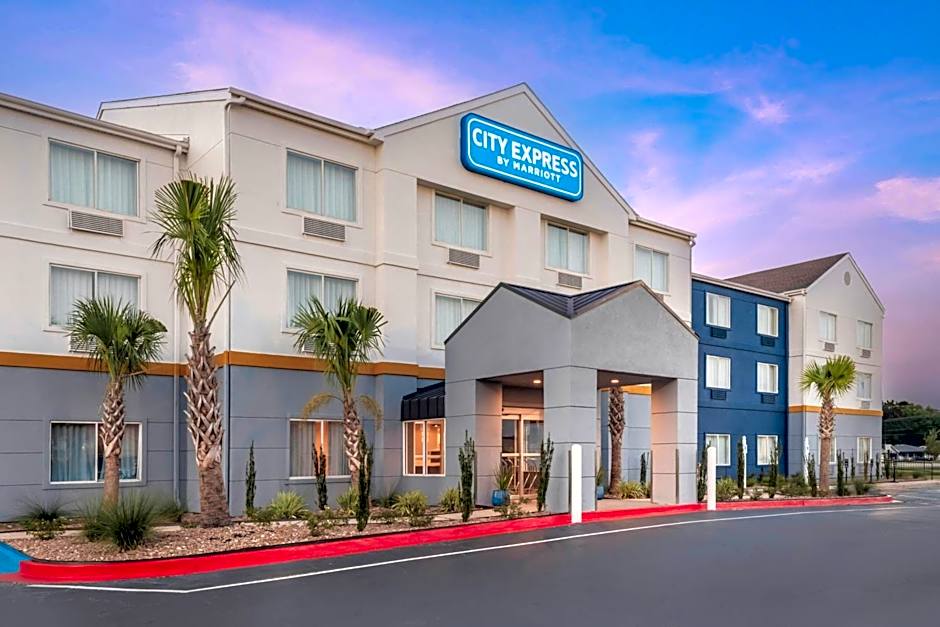 City Express by Marriott Lafayette