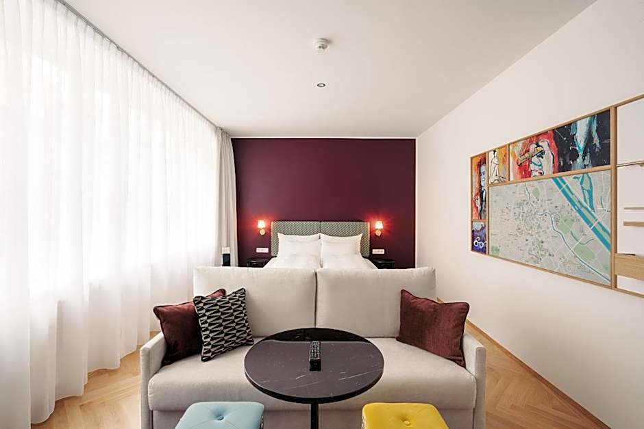 Hotel Schani Salon