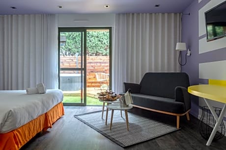 Chambre Double ou Lits Jumeaux avec jacuzzi privatif