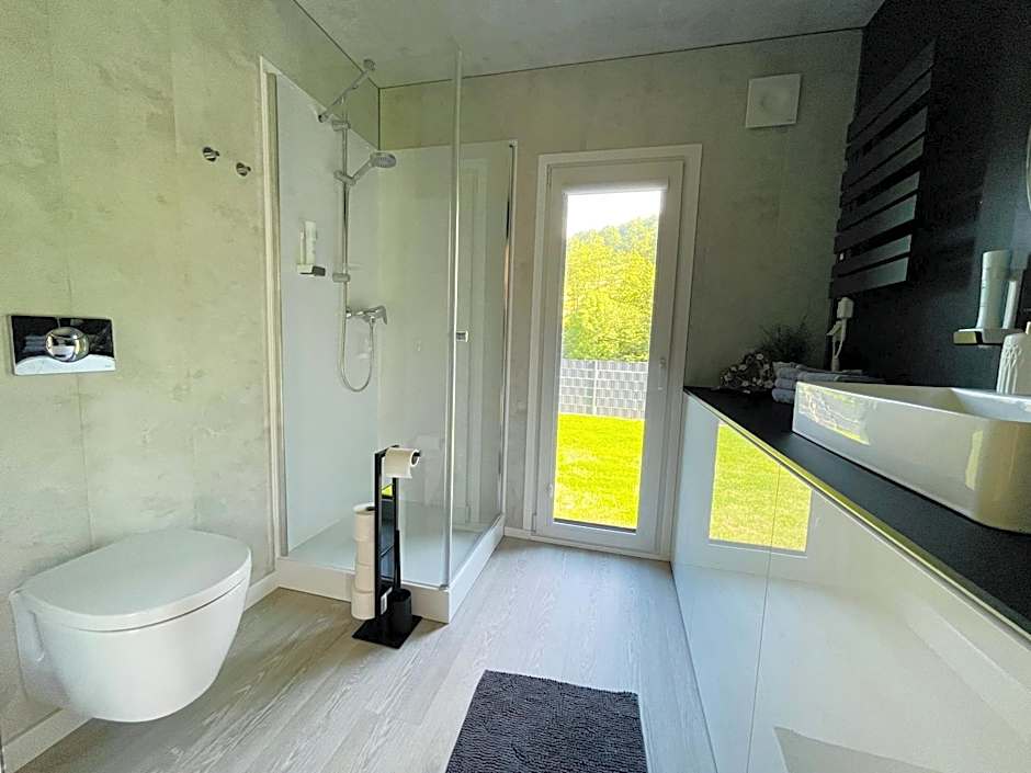 Voralpen Lodge - Ferienhaus mit Gym, Sauna & Hot Tub